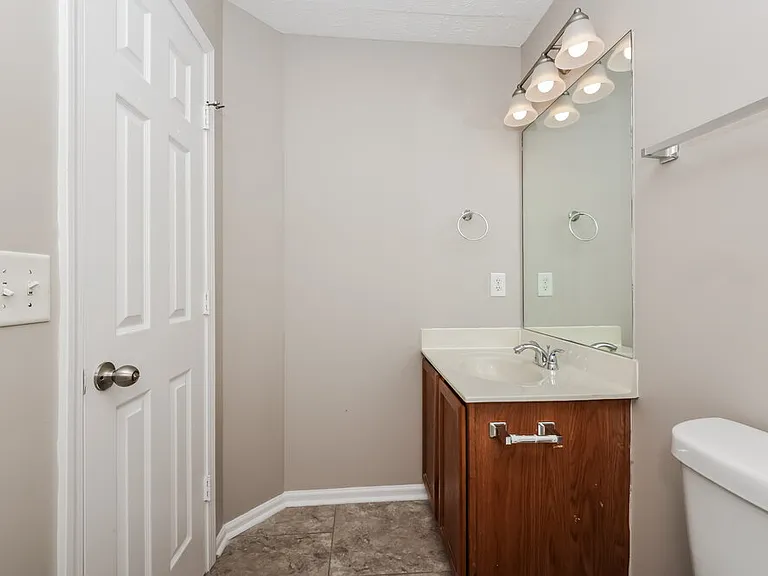 4060 George Buchanan Dr — Photo 16