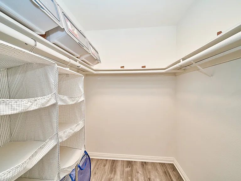 216 N Alhambra Ave #B — Photo 14