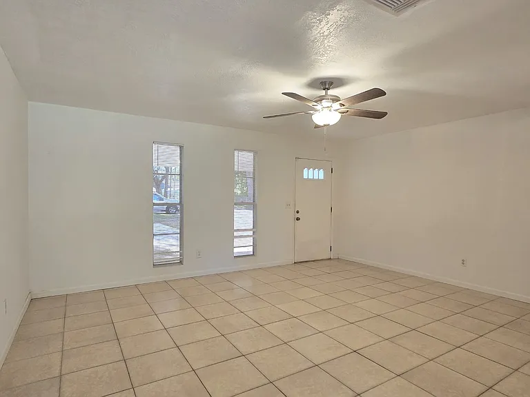 1537 Mango Tree Dr #1537 — Photo 4