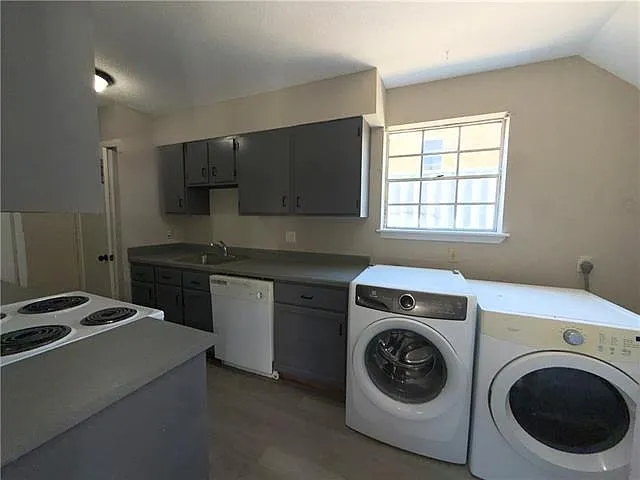 3252 Kabel Dr — Photo 6