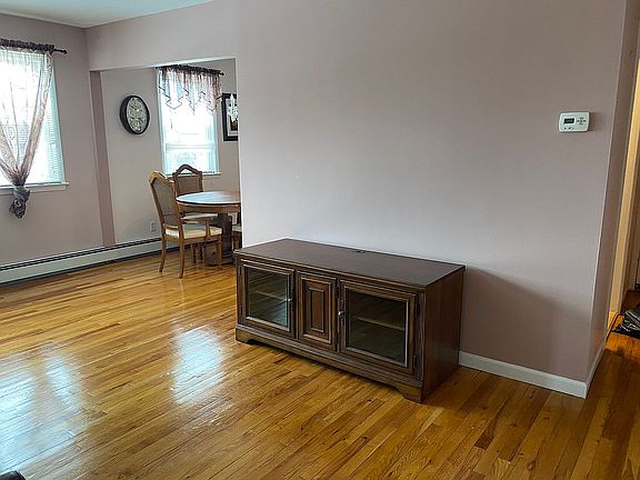 3rd image of 4020 Jerusalem Ave APT 2A