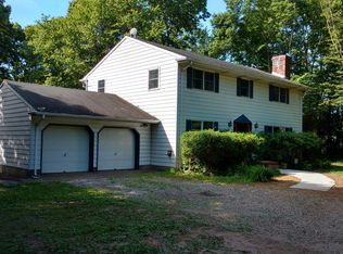 608 E Hill Rd, Glen Gardner, NJ 08826