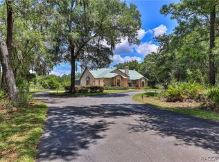 5215 N Honeycreek Ter, Crystal River, FL 34428