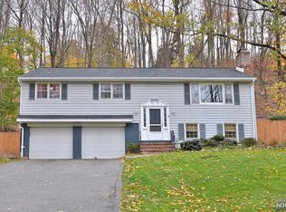 616 Ramapo Valley Rd, Oakland, NJ 07436