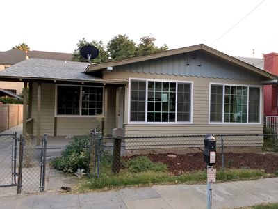 406 W Halesworth St, Santa Ana, CA, 92701
