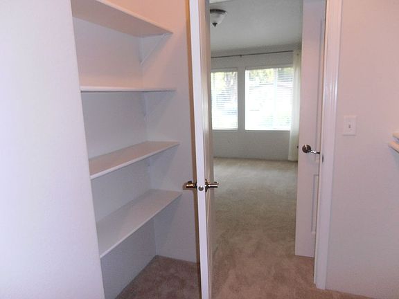 3rd image of 845 SE Mockingbird Dr