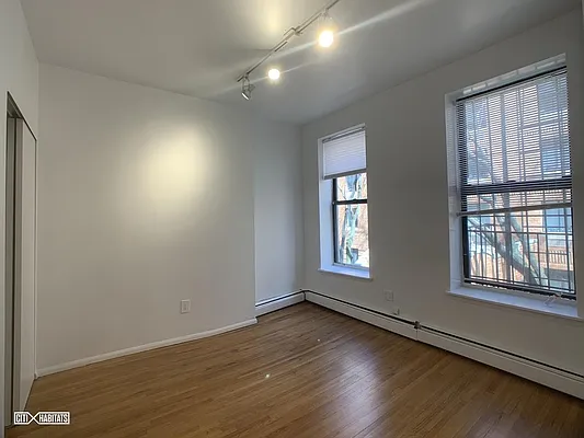 Rented by Citi Habitats | media 42