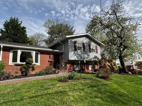 802 Cabin John Pkwy, Rockville, MD 20852