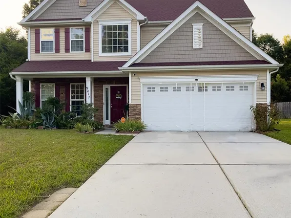 9417 Macquarie Ln, Charlotte, NC 28227