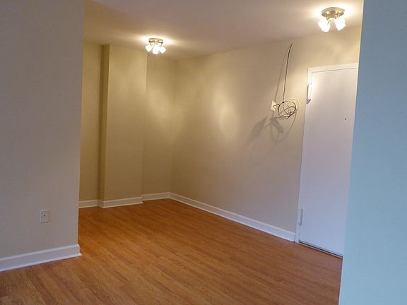 Separate bedroom alcove