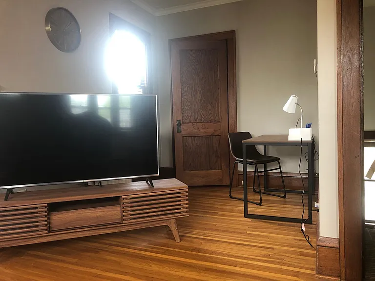 924 Smith Ave S #FURNISHED UPPER — Photo 10