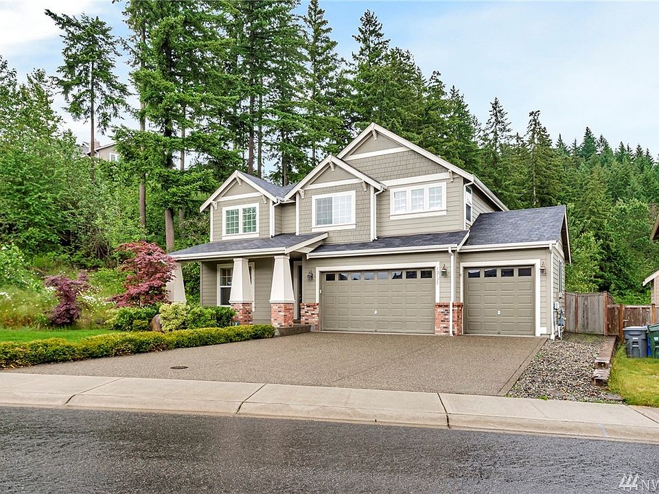 Quality craftsman style home that backs up to greenbelt for additional privacy.
