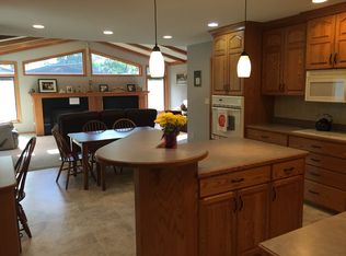 2103 19th St S, Moorhead, MN 56560