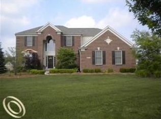 3418 Park Meadow Dr, Orion, MI 48362