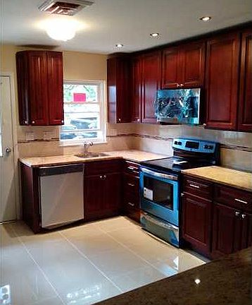 2nd image of 496 Thornbury Court #D