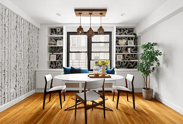 Sold by Compass | media 2