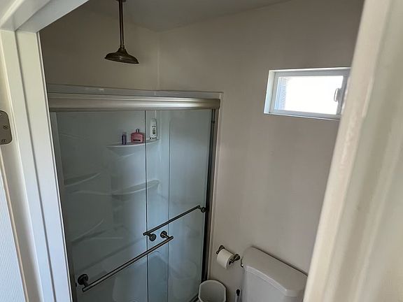 3rd image of 10205 Stonehurst Dr