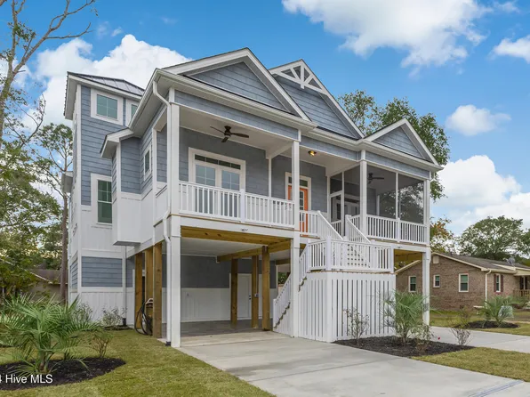 1605 E Oak Island Drive, Oak Island, NC 28465