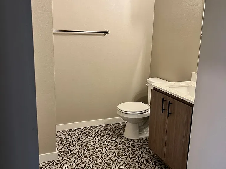 Eagle Pointe Apartments- Resort-Style Living in Albany — Photo 54
