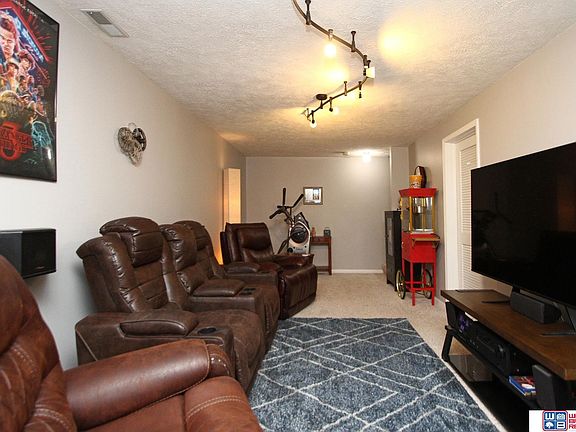 4th image of 5930 English Park Ct