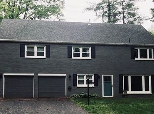 3475 Riverside Dr, Columbus, IN 47203