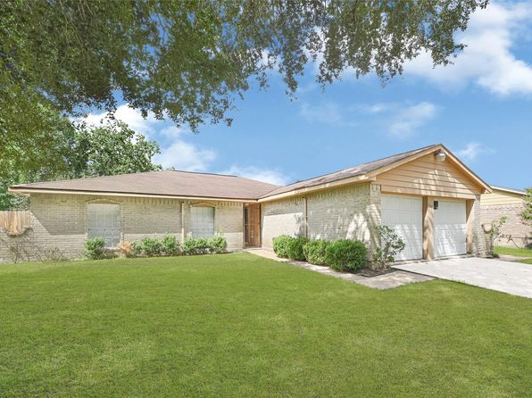 1718 Foxwood Ct
