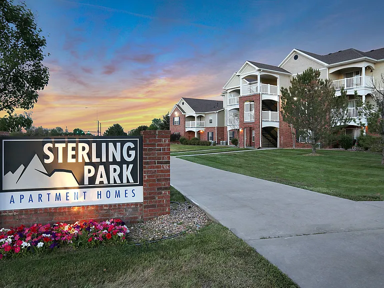 Sterling Park Apartments — Photo 1