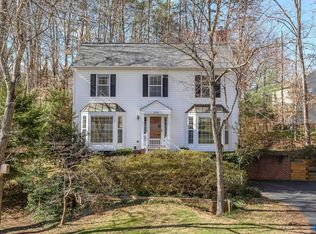 2004 Locke Ln, Charlottesville, VA 22911
