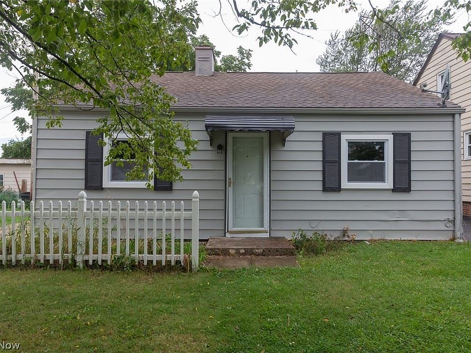 1st image of 3678 W 102nd St