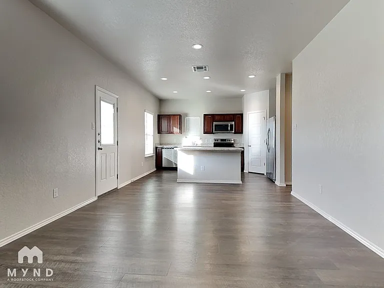 7508 Twin Pine Ct — Photo 3