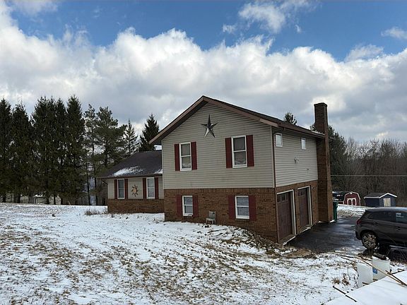 2nd image of 974 Hickory Rd