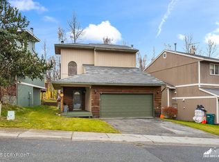 17421 Beaujolais Cir, Eagle River, AK 99577