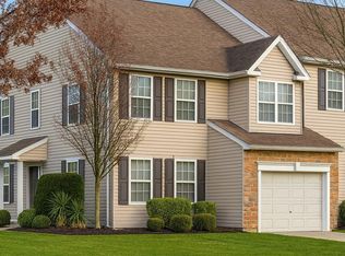 12 Wayne Ct, Blackwood, NJ 08012