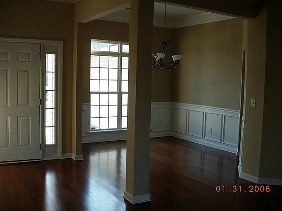 4th image of 814 Tyler Woods Dr