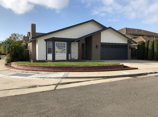 17351 Rob Roy Cir, Huntington Beach, CA 92647