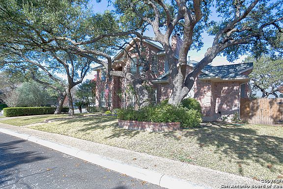 3rd image of 1519 Blackbird Ln