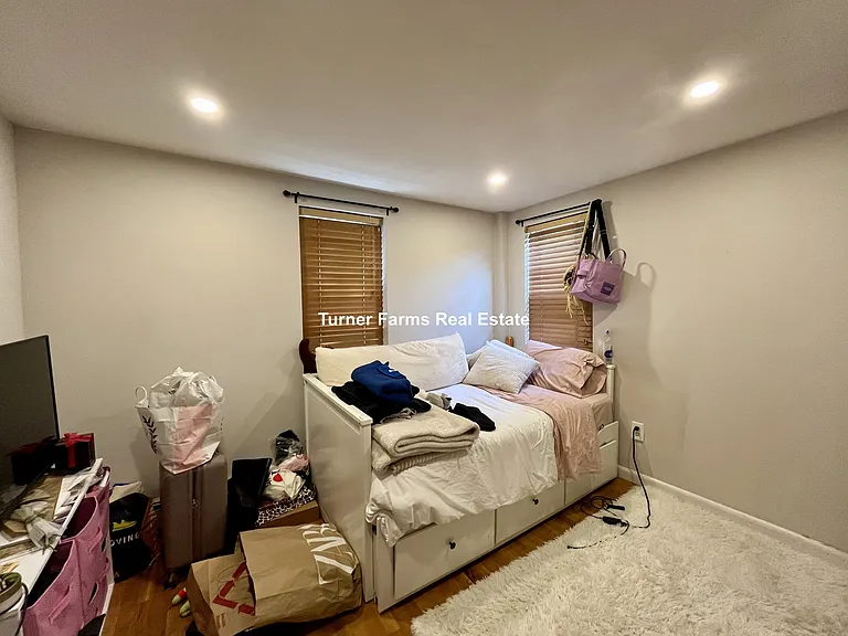 56 Crescent Ave #2R — Photo 10