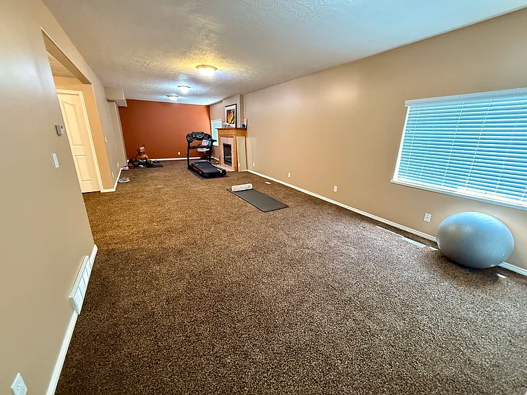 1090 E Fairway Dr — Photo 19
