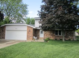 690 Beauregard Ct, Bourbonnais, IL