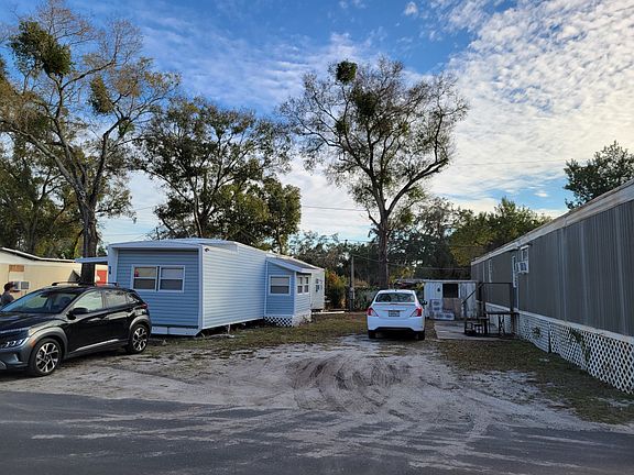 2nd image of 10921 N Nebraska Ave #16