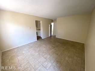 1123 E Robidoux St #D, Wilmington, CA 90744