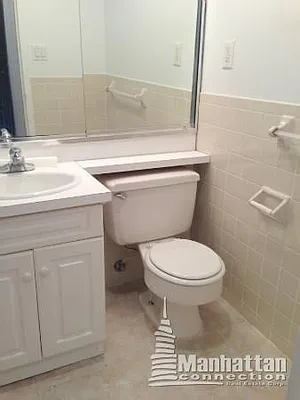 Rented by Manhattan Connection | media 25