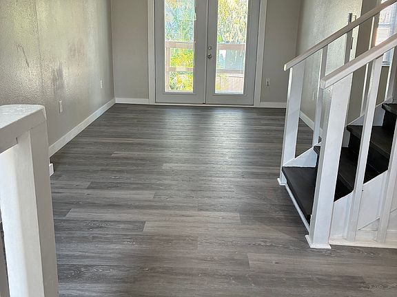 4th image of 7023 Oakwood Dr