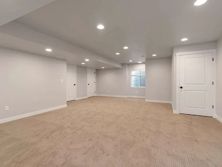 2316 N Sunmore Way — Photo 15