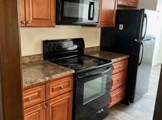 312 W Seneca St APT 1F, Manlius, NY 13104