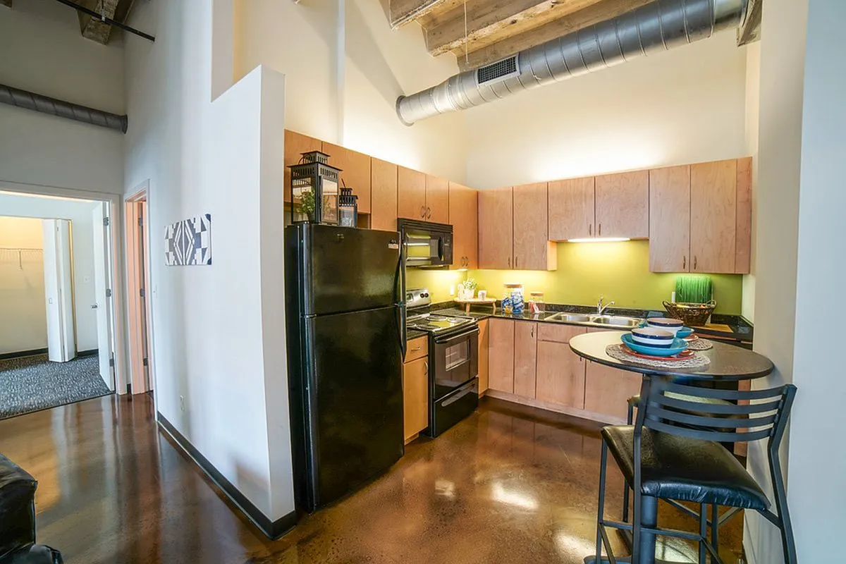 Tailor Lofts Student Living — Photo 3