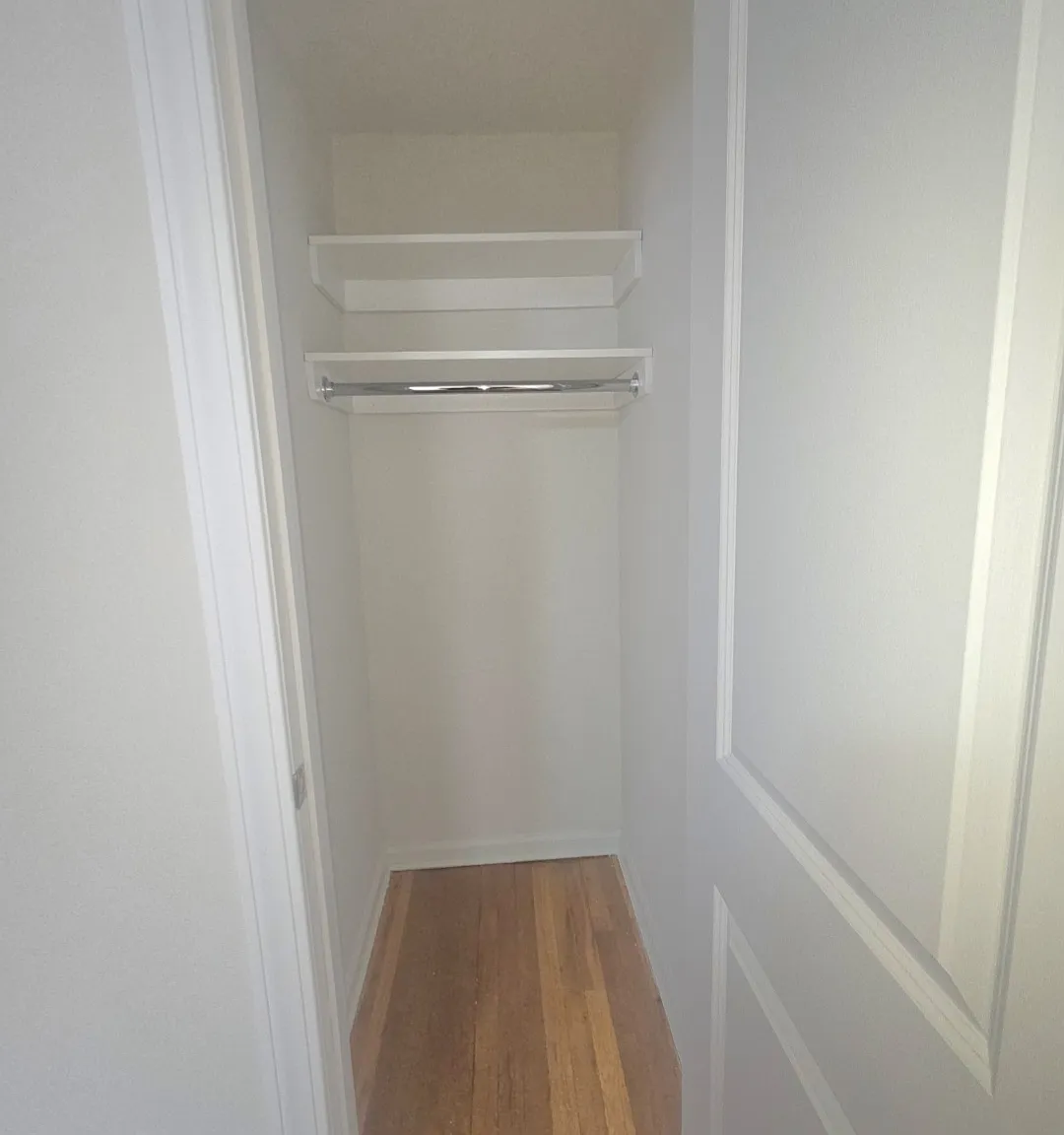 2 bed, 820 sqft, $2,600 — Photo 3