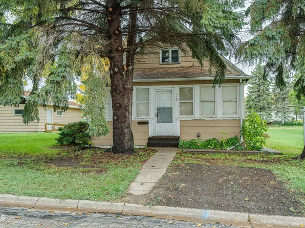 116 Bismarck Ave, Wilton, ND 58579