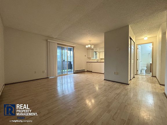 3rd image of 4016 S Puget Sound Ave APT 4