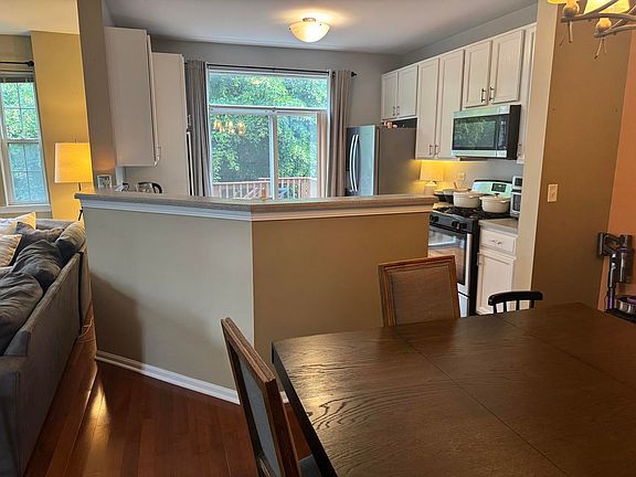 5th image of 135 Tanglewood Dr #29